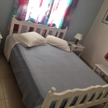 아파트 Papanikola House 2