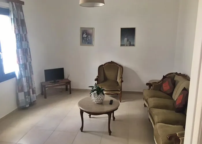 Apartment Papanikola House 2